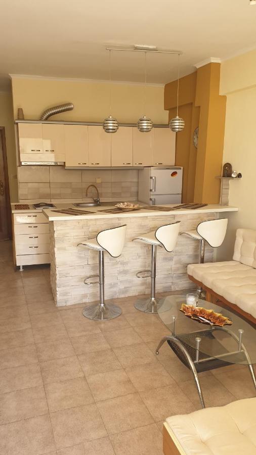 Gouris Appartements Nea Kallikrateia Exterior photo